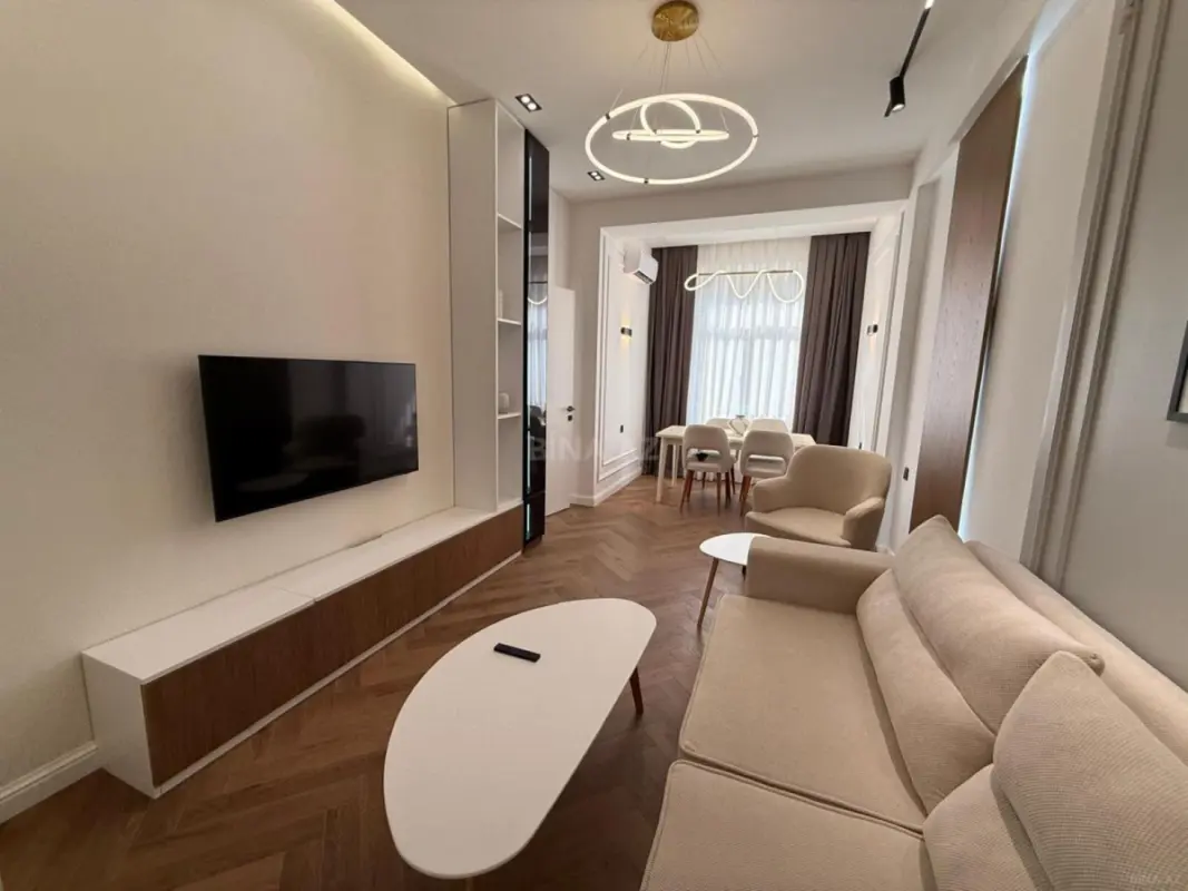 Satılır 3 otaqlı mənzil 110 m²