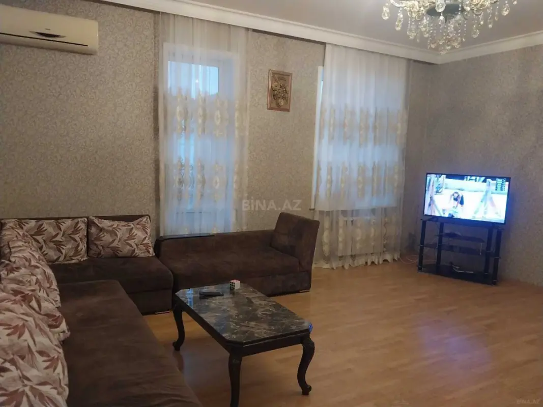 Satılır 3 otaqlı mənzil 108 m²