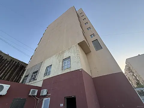 Satılır 3 otaqlı mənzil 120 m² — Bakı 3 otaq 120.00 m²