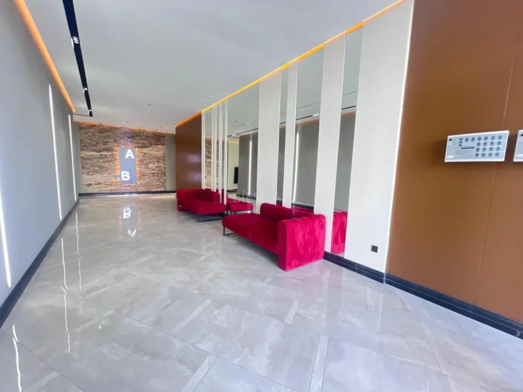 Satılır 2 otaqlı mənzil 62 m²