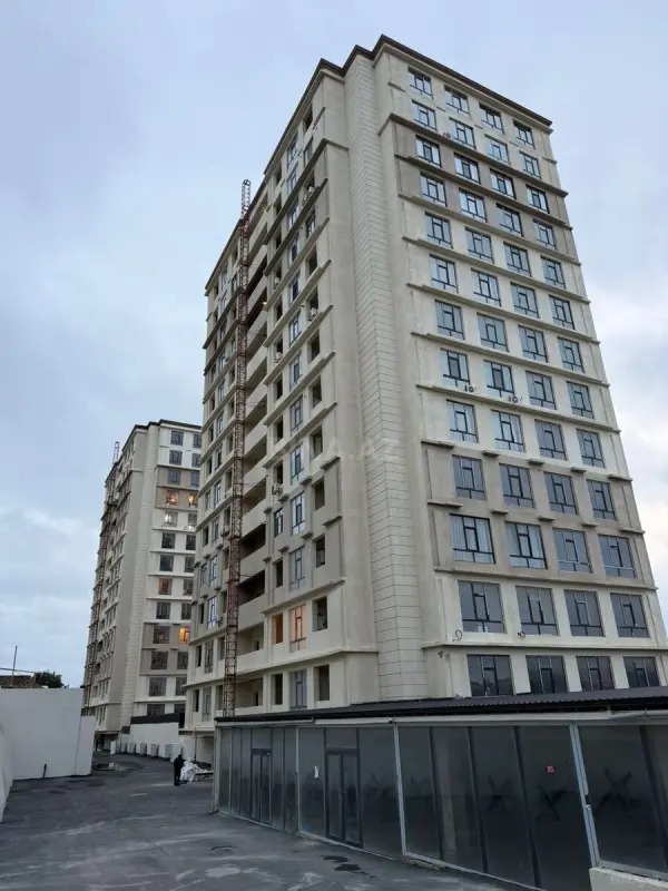 Satılır 2 otaqlı mənzil 80 m²