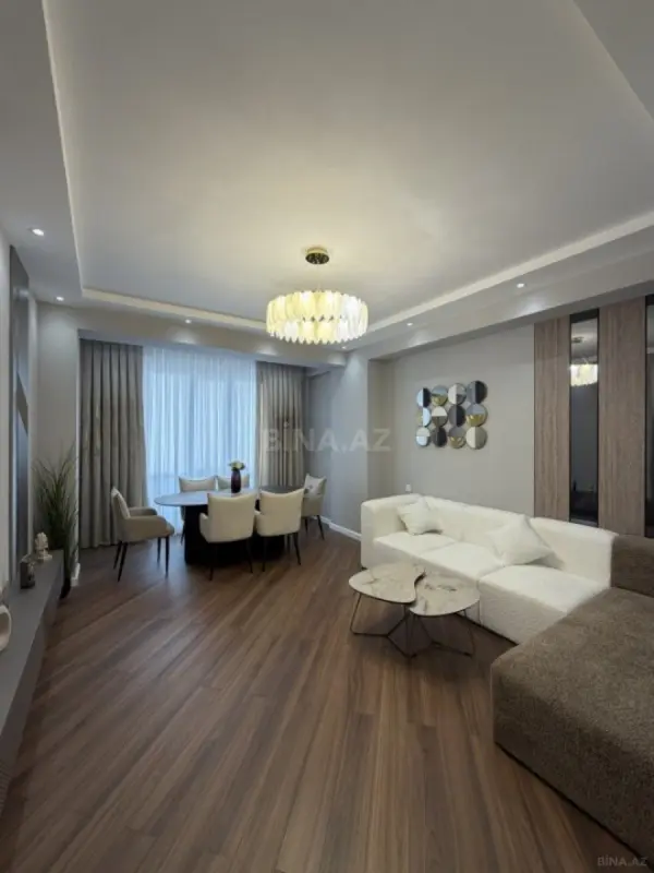 Satılır 3 otaqlı mənzil 115 m²