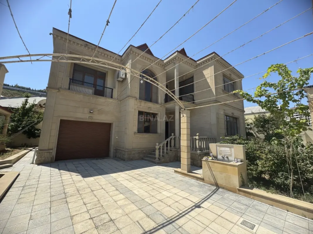 Satılır 4 otaqlı həyət evi 250 m²