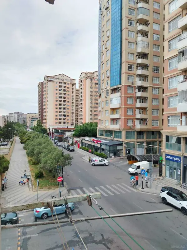 Satılır 1 otaqlı mənzil 35 m²