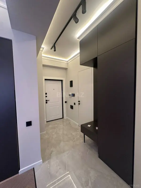 Satılır 2 otaqlı mənzil 70 m²