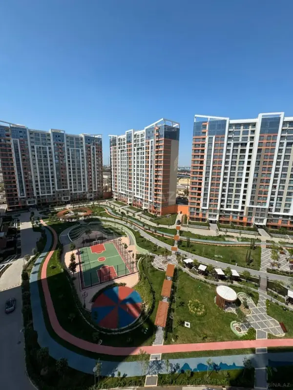Satılır 3 otaqlı mənzil 106.7 m²