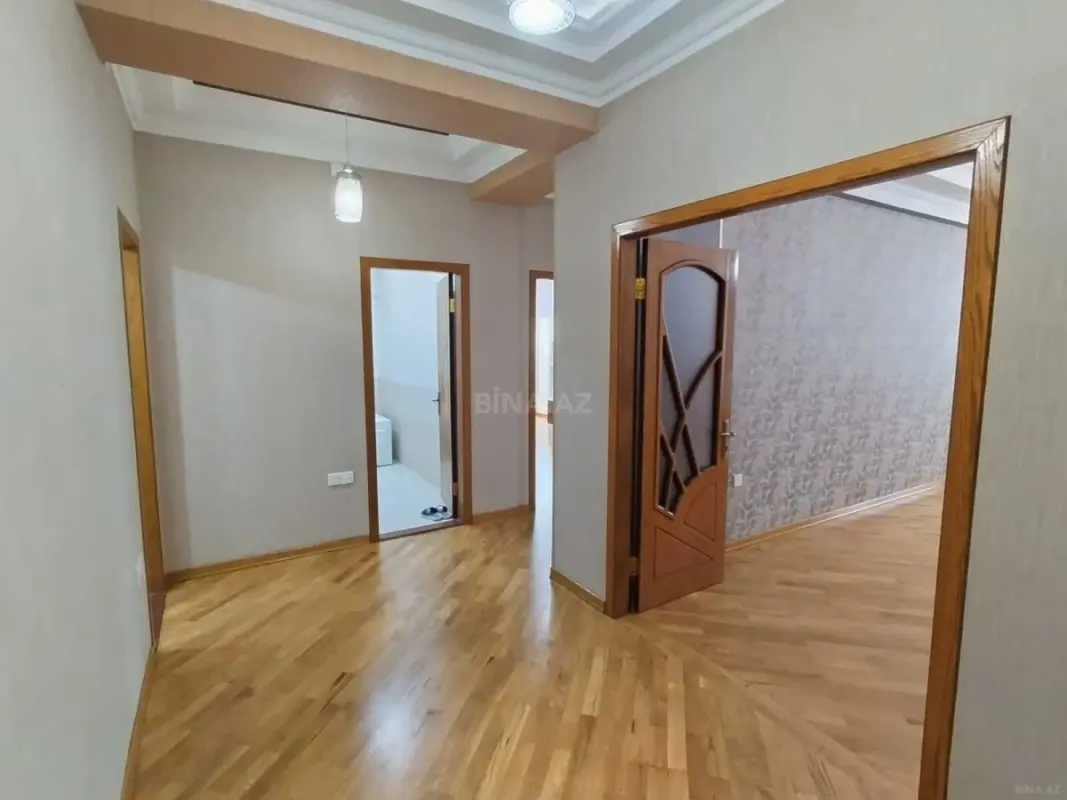 Satılır 3 otaqlı mənzil 108 m²