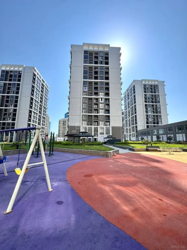 Satılır 3 otaqlı mənzil 146.4 m²