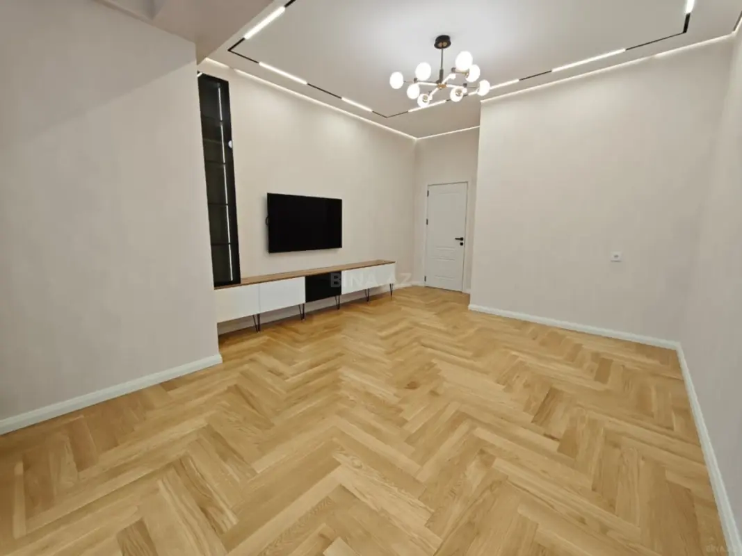 Satılır 2 otaqlı mənzil 90 m²