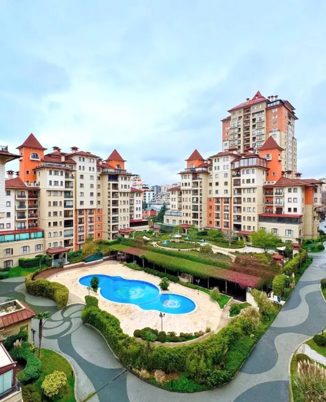 Satılır 5 otaqlı mənzil 535 m²