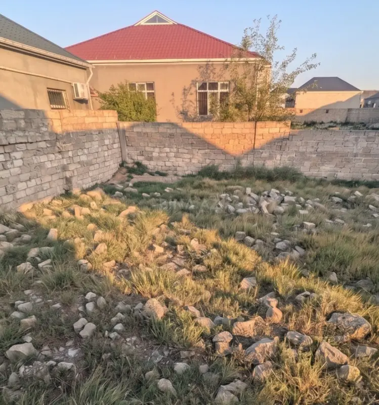 Satılır torpaq sahəsi 2 m²