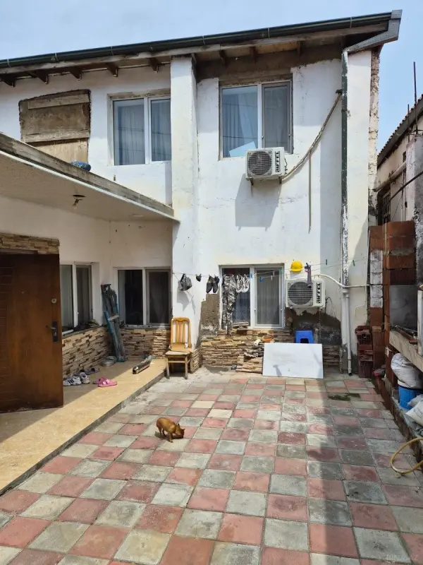 Satılır 5 otaqlı həyət evi 140 m²