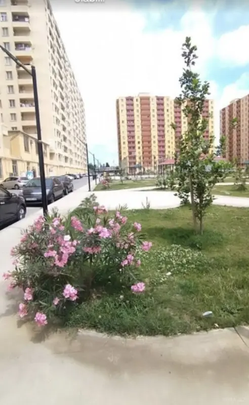 Satılır 2 otaqlı mənzil 79 m²