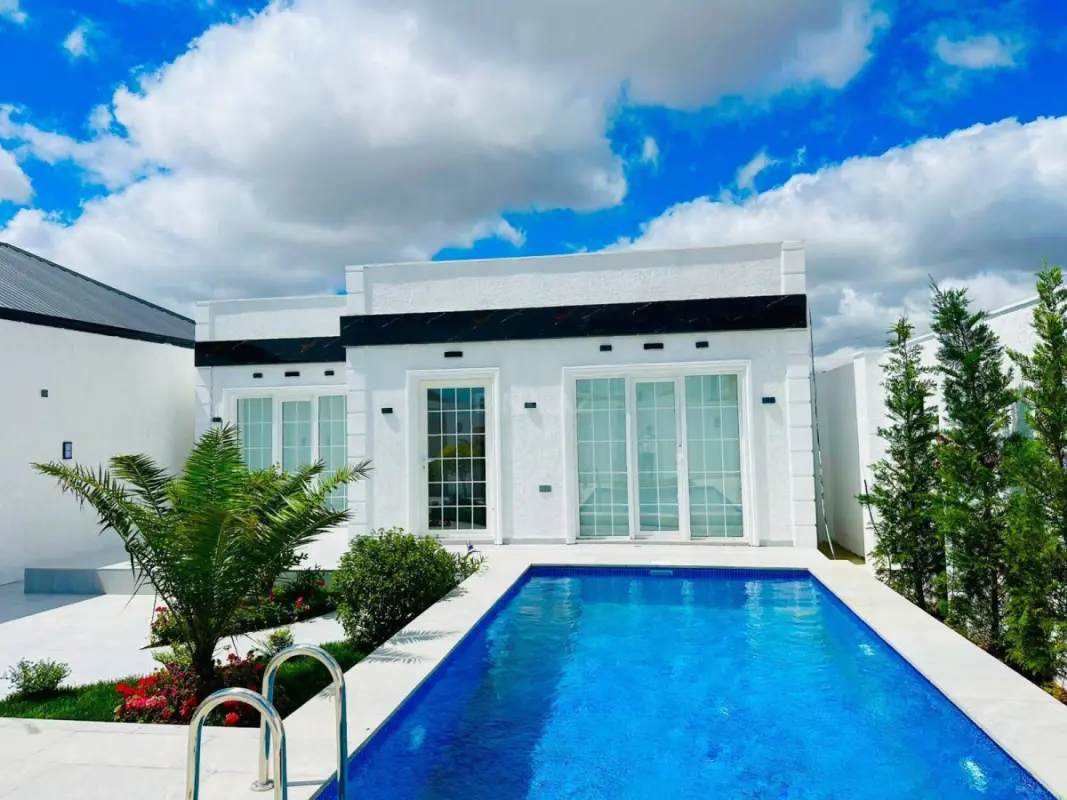 Satılır 4 otaqlı həyət evi 150 m²