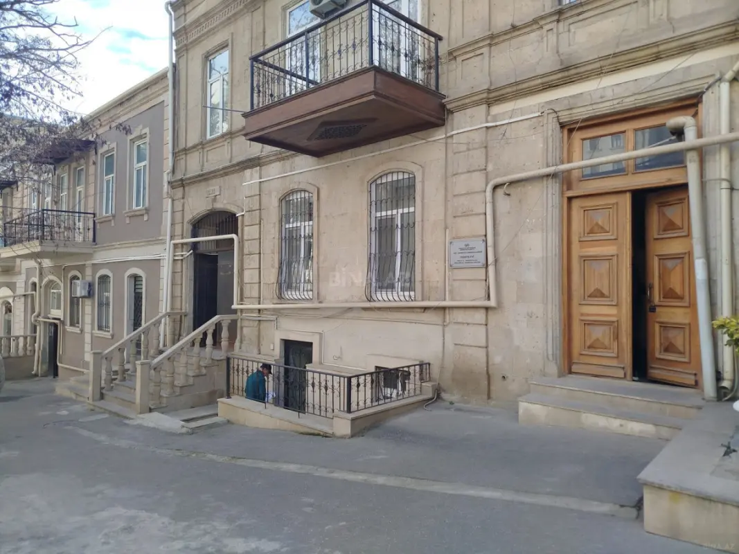 Satılır obyekt 45 m²