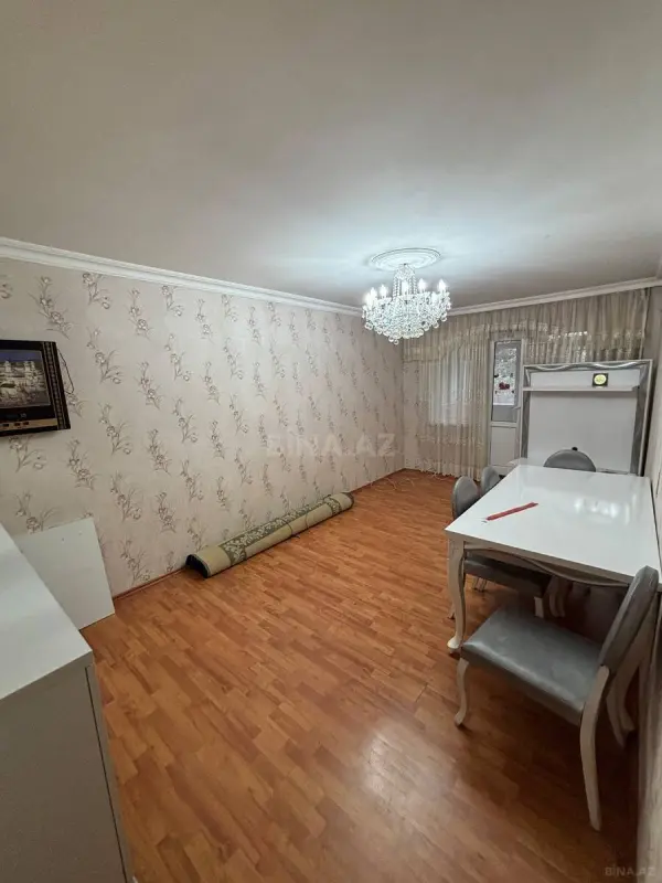 Kirayə verilir 4 otaqlı mənzil 120 m²