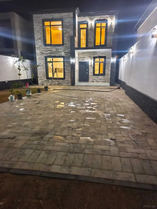 Satılır 5 otaqlı həyət evi 192 m²