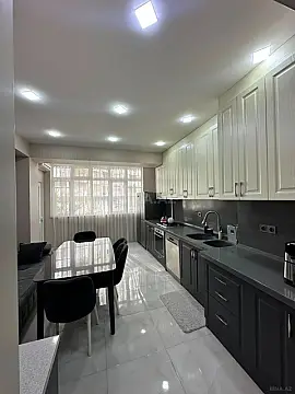 Satılır 3 otaqlı mənzil 109 m² — Bakı 3 otaq 109.00 m²