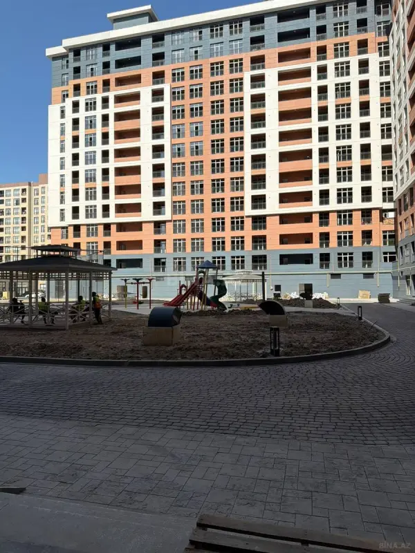 Satılır 2 otaqlı mənzil 57.5 m²