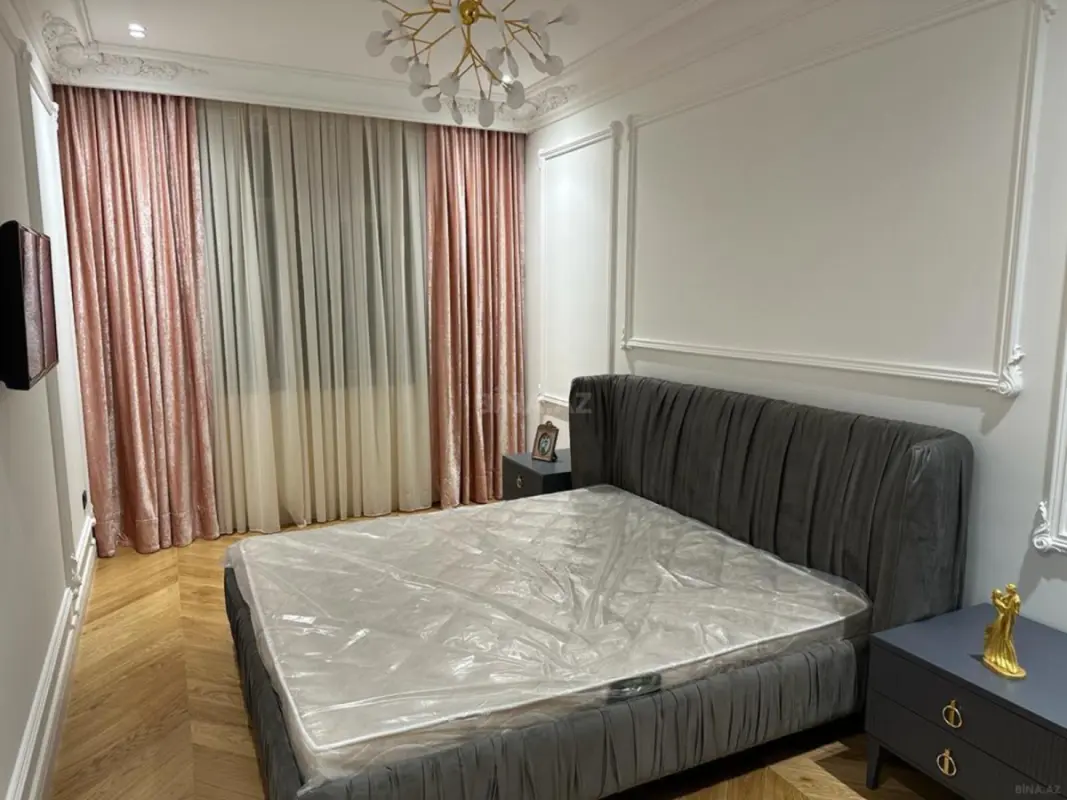 Kirayə verilir 2 otaqlı mənzil 77 m²