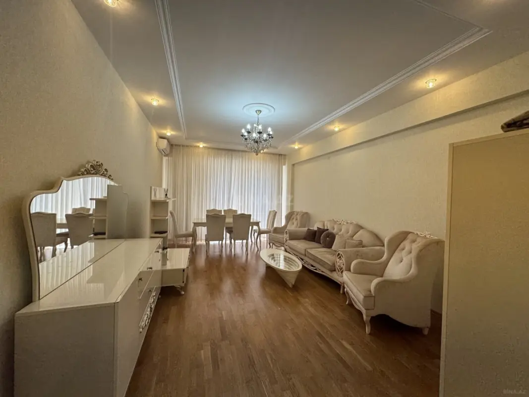 Kirayə verilir 3 otaqlı mənzil 120 m²