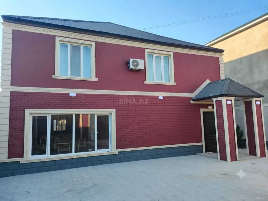 Satılır 5 otaqlı həyət evi 240 m²