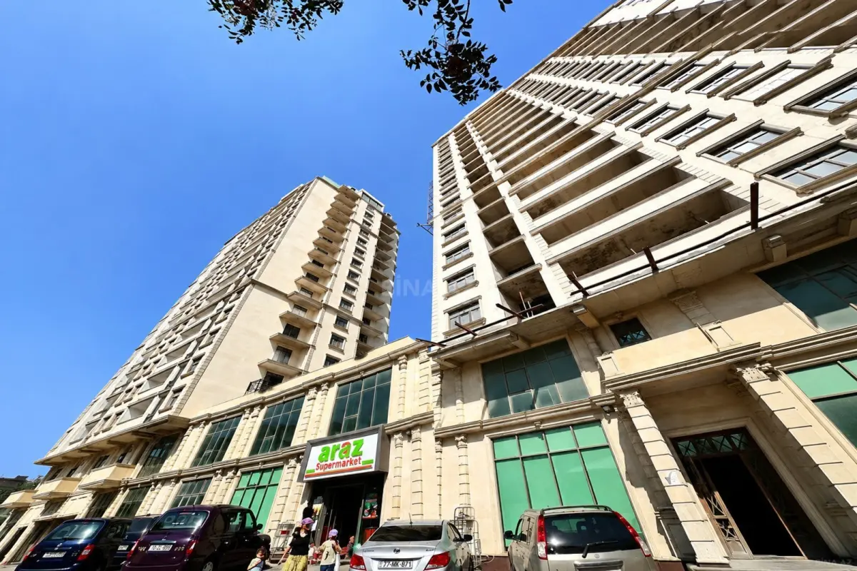 Satılır 2 otaqlı mənzil 94.4 m²