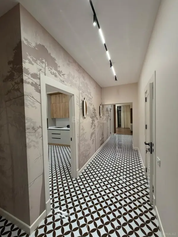 Satılır 4 otaqlı mənzil 144 m²