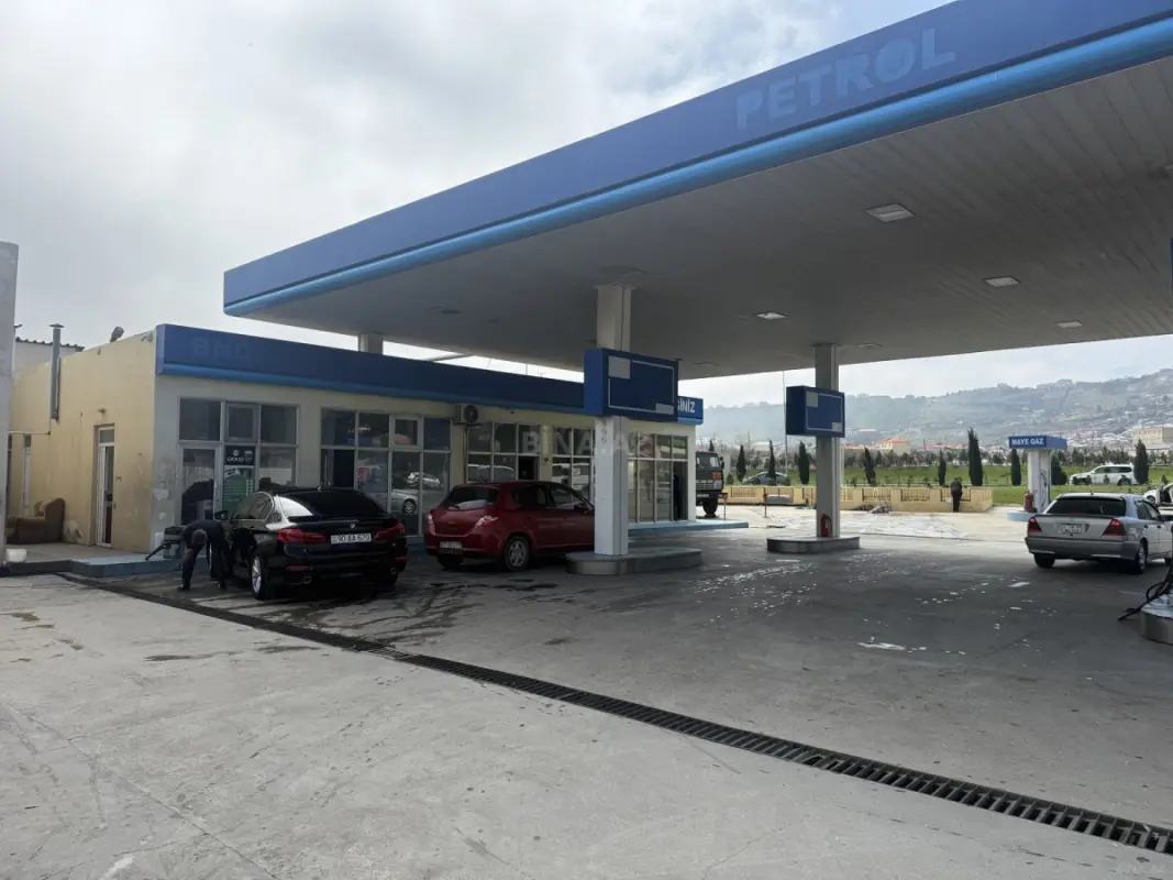 Satılır obyekt 500 m²