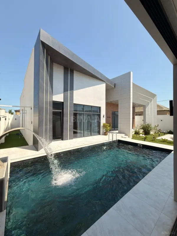 Satılır 5 otaqlı həyət evi 260 m²