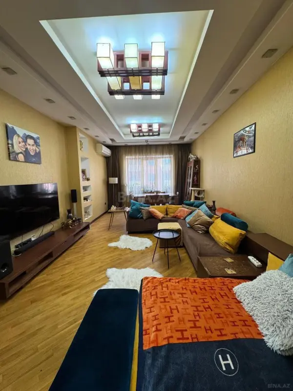Satılır 3 otaqlı mənzil 120 m²