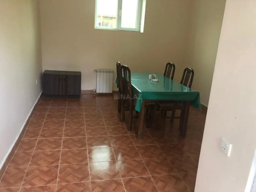Satılır obyekt 1200 m²