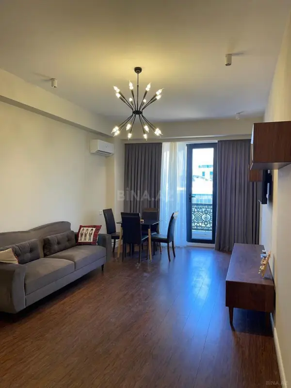 Kirayə verilir 2 otaqlı mənzil 80 m²