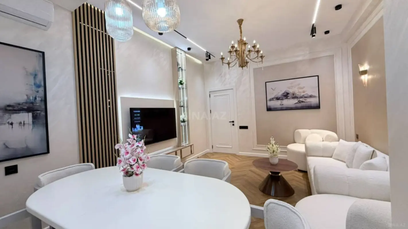 Kirayə verilir 2 otaqlı mənzil 73 m²