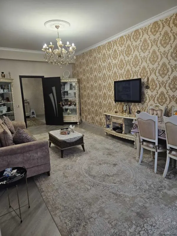Satılır 3 otaqlı mənzil 106 m²