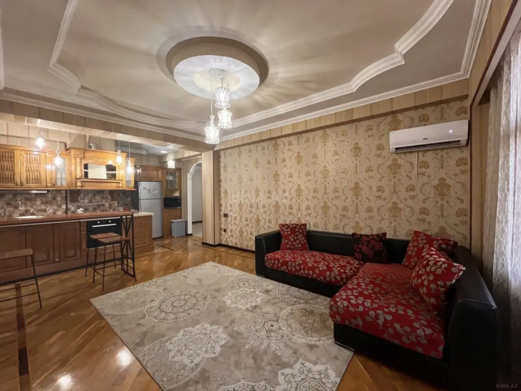 Kirayə verilir 3 otaqlı mənzil 105 m²