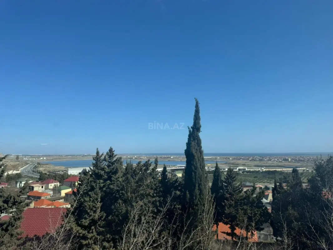 Satılır 8 otaqlı həyət evi 600 m²