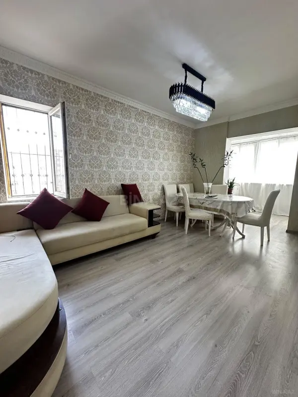 Satılır 2 otaqlı mənzil 45 m²
