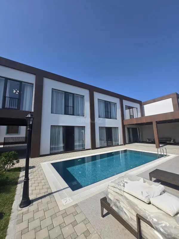 Satılır 5 otaqlı həyət evi 279 m²
