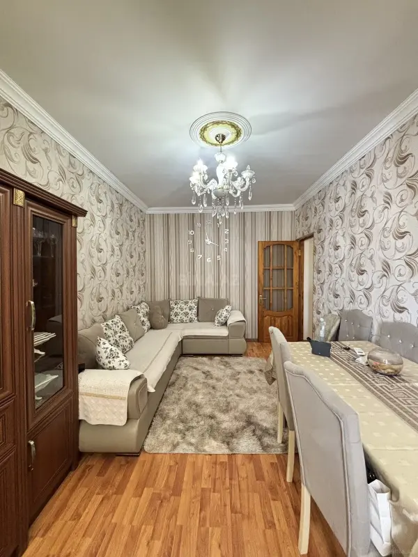 Satılır 2 otaqlı mənzil 60 m²