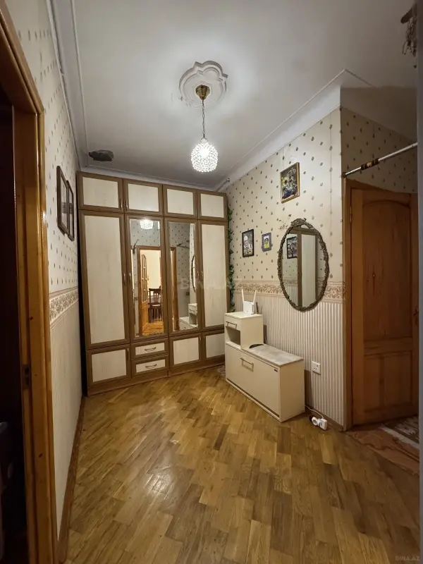 Kirayə verilir 2 otaqlı mənzil 55 m²