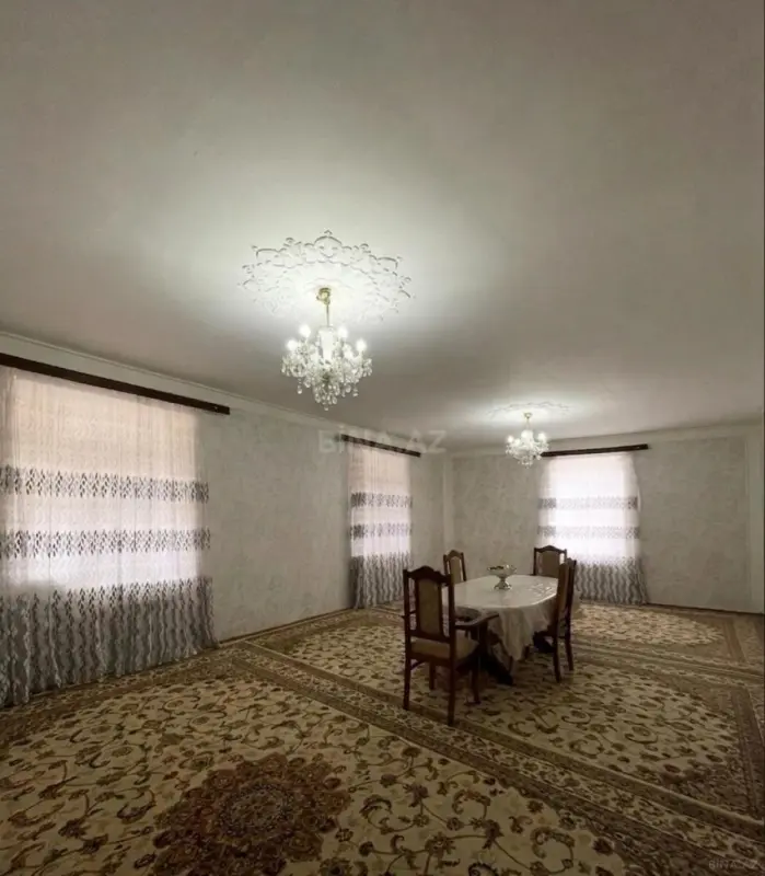 Kirayə verilir 2 otaqlı həyət evi 180 m²