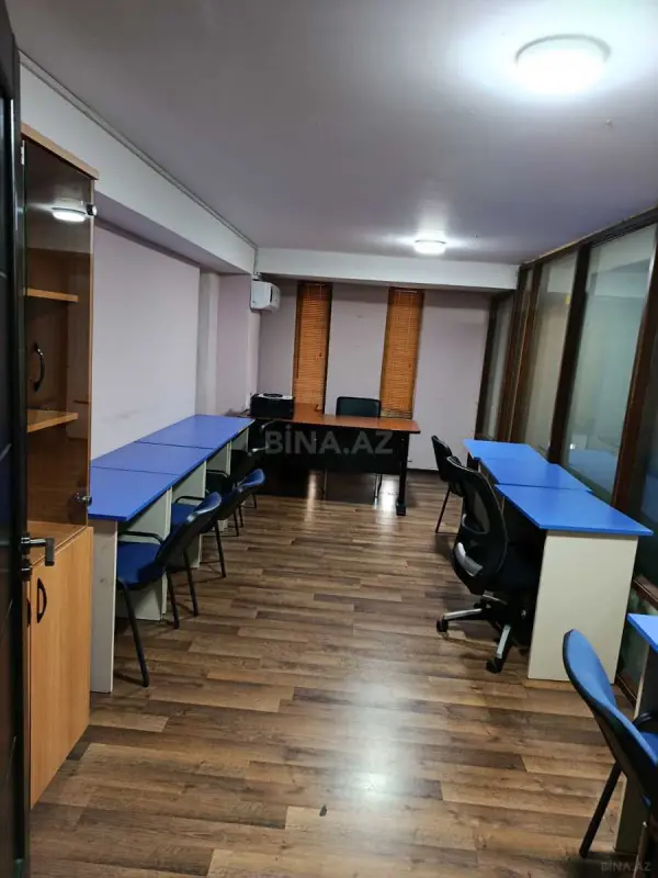 Kirayə verilir 5 otaqlı ofis 310 m²