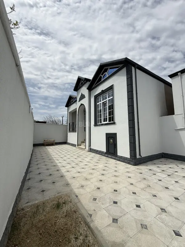 Satılır 4 otaqlı həyət evi 110 m²