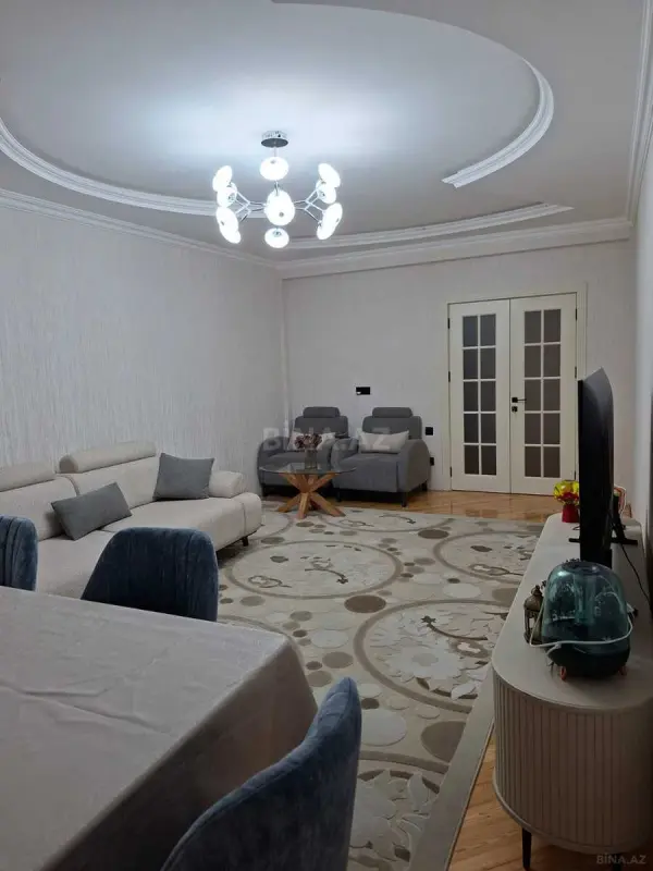 Satılır 3 otaqlı mənzil 115 m²