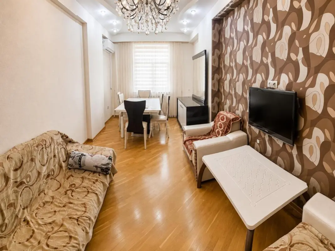 Satılır 2 otaqlı mənzil 100 m²