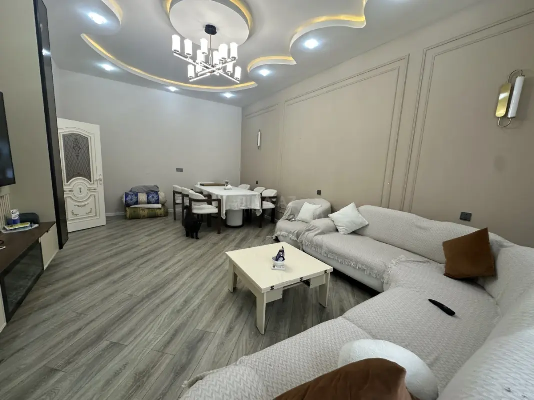 Satılır 4 otaqlı həyət evi 160 m²