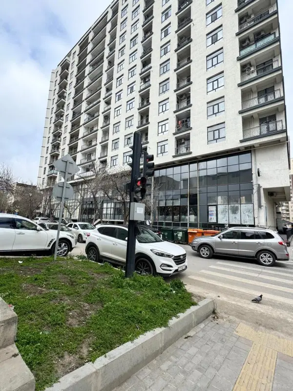 Satılır 2 otaqlı mənzil 70 m²