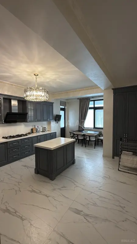 Kirayə verilir 3 otaqlı mənzil 200 m²