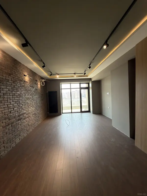 Satılır 3 otaqlı mənzil 144 m²